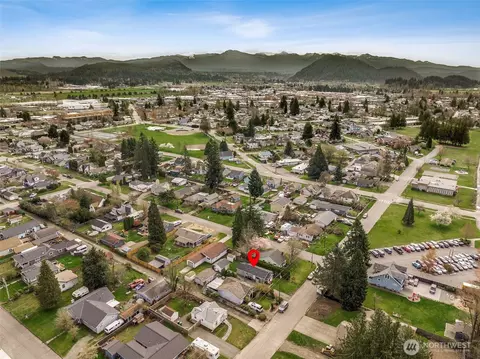View/Area - 3011 Division St, Enumclaw, WA 98022 photo 2 of 3