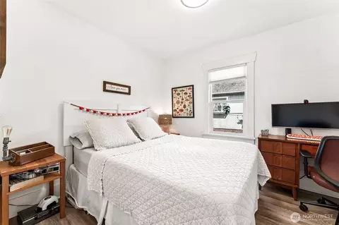 Bedroom - 3011 Division St, Enumclaw, WA 98022 photo 1 of 2