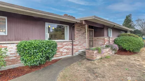 1401 Lincoln Ave NE, Renton, WA 98056