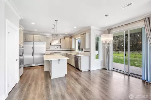 Kitchen - 19017 Voight Meadows Rd E, Orting, WA 98360 photo 2 of 2