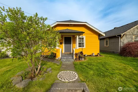 Exterior - 2317 Fulton St, Everett, WA 98201 photo 2 of 7