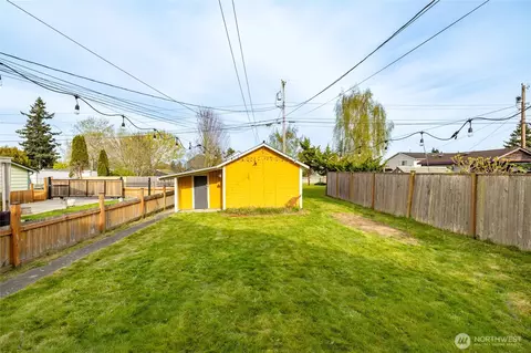 Exterior - 2317 Fulton St, Everett, WA 98201 photo 7 of 7