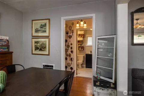 Dining - 2317 Fulton St, Everett, WA 98201 photo 3 of 3
