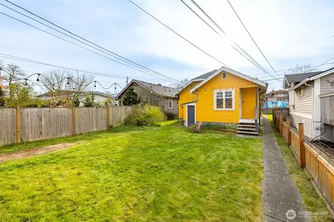 Exterior - 2317 Fulton St, Everett, WA 98201 photo 5 of 7