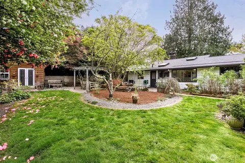 116 NW 130th St, Seattle, WA 98177