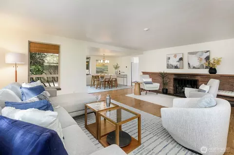 116 NW 130th St, Seattle, WA 98177