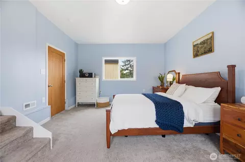 Bedroom - 1916 Wilson Ave, Enumclaw, WA 98022 photo 5 of 5