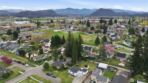 View/Area - 1916 Wilson Ave, Enumclaw, WA 98022 photo 1 of 1