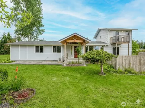 1012 River Rd, Sequim, WA 98382