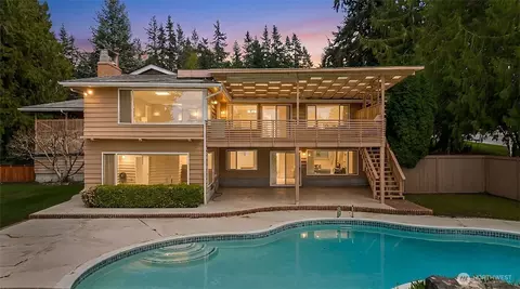 8957 188th St SW, Edmonds, WA 98026