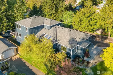 4014 SW 98th St, Seattle, WA 98136