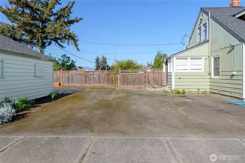 Exterior - 405 W Spruce St, Sequim, WA 98382 photo 3 of 5