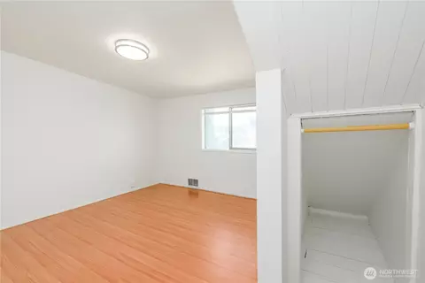 Bedroom - 405 W Spruce St, Sequim, WA 98382 photo 11 of 11