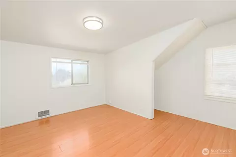 Bedroom - 405 W Spruce St, Sequim, WA 98382 photo 10 of 11