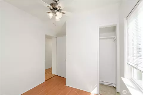 Bedroom - 405 W Spruce St, Sequim, WA 98382 photo 5 of 11