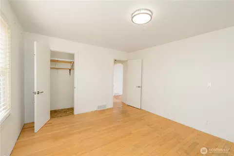Bedroom - 405 W Spruce St, Sequim, WA 98382 photo 3 of 11