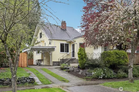 8207 Meridian Ave N, Seattle, WA 98103