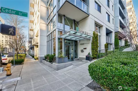 76 Cedar St #303, Seattle, WA 98121