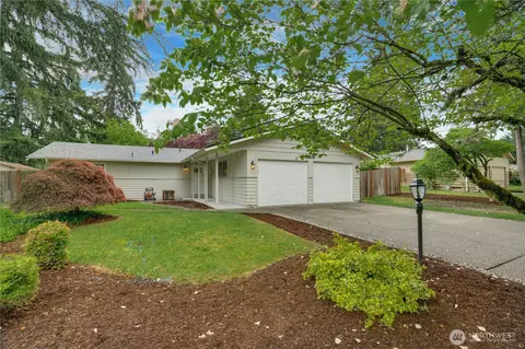 5615 78th St E, Puyallup, WA 98371