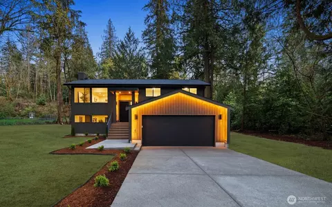 21507 SE 248th St, Maple Valley, WA 98038