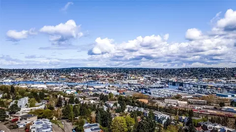 3424 25th Ave W #201, Seattle, WA 98199