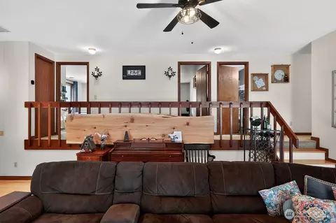 Entry Way - 91 W Goforth Rd, Sequim, WA 98382 photo 1 of 3