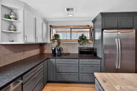 Kitchen - 91 W Goforth Rd, Sequim, WA 98382 photo 7 of 9