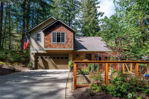2 Jasper Ridge Ln, Bellingham, WA 98229