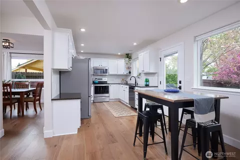 Kitchen - 2315 Hawk Dr, Walla Walla, WA 99362 photo 1 of 5