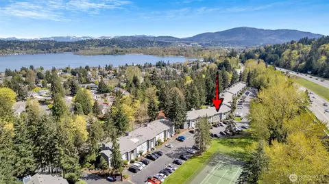 4717 W Lake Sammamish Pkwy SE #C305, Issaquah, WA 98027