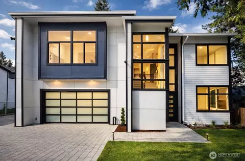 12648 NE 80th St, Kirkland, WA 98033