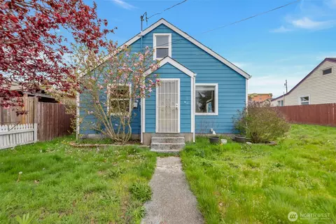 2916 Robin Ave, Bremerton, WA 98310
