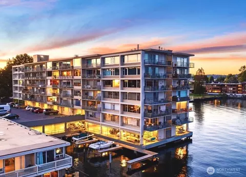 2040 43rd Ave E #215, Seattle, WA 98122