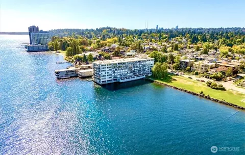 2040 43rd Ave E #215, Seattle, WA 98112
