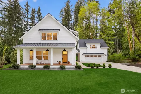 4948 NE North Tolo Rd, Bainbridge Island, WA 98110