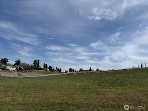 401 E Willow St, Waterville, WA 98858
