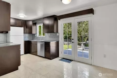 Kitchen - 3214 95th Dr SE, Lake Stevens, WA 98258 photo 1 of 3