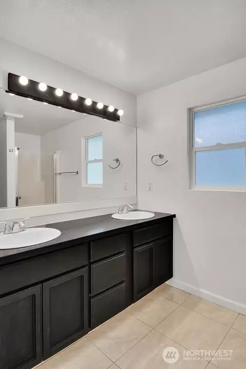 Bath - 3214 95th Dr SE, Lake Stevens, WA 98258 photo 1 of 2