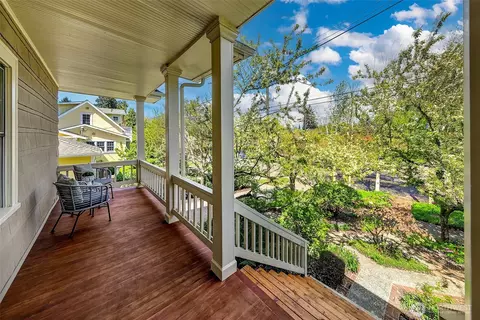 2127 Boyer Ave E, Seattle, WA 98112 photo 3