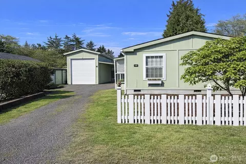 759 Park Ave NE, Ocean Shores, WA 98569