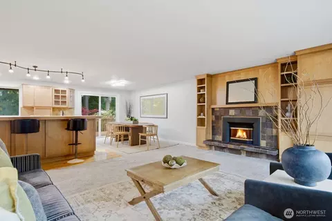 Living - 20210 107th Ave NE, Bothell, WA 98011 photo 1 of 1