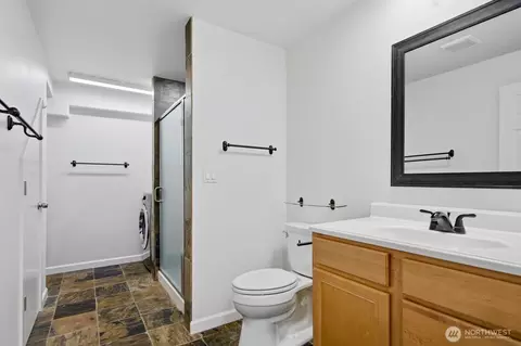 Bath - 20210 107th Ave NE, Bothell, WA 98011 photo 3 of 3