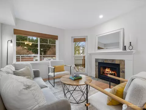1545 NW 57th St #202, Seattle, WA 98107