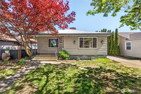 405 Pioneer Dr, Wenatchee, WA 98801