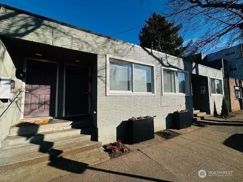7618 Greenwood Ave N, Seattle, WA 98103