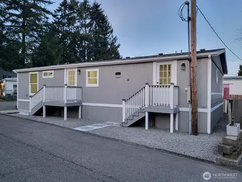 1660 S 333rd St #36, Federal Way, WA 98003