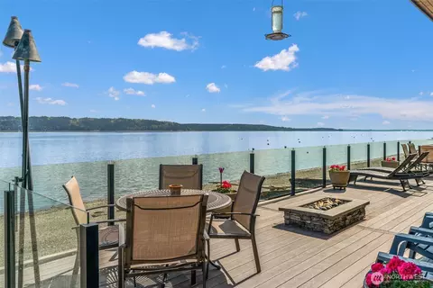 2963 Tillicum Beach Dr, Camano Island, WA 98282