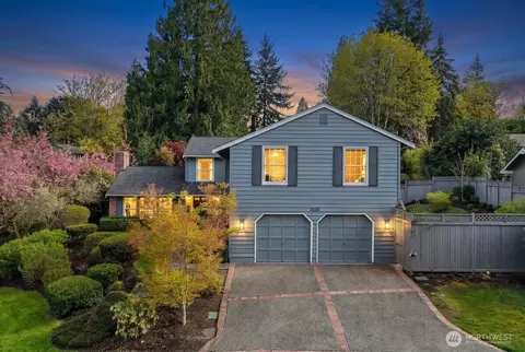 8255 SE 59th St, Mercer Island, WA 98040