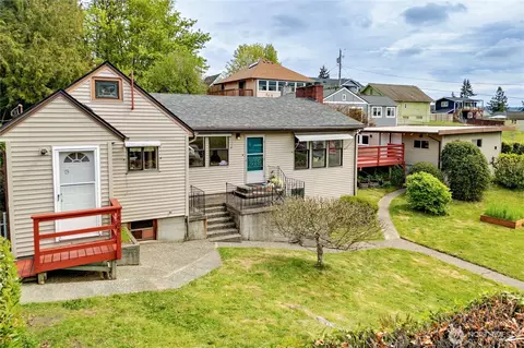 1408 Winfield Ave, Bremerton, WA 98310
