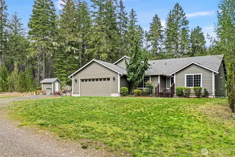 600 Toonerville Dr NE, Belfair, WA 98528